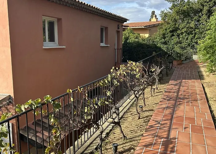 Terra Alba Le Lavandou